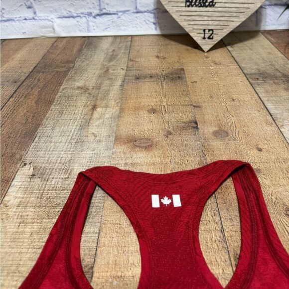 lululemon Women's Team Canada Swiftly Tech Racerback 2.0 Waist Length COC logo - Picture 10 of 11
